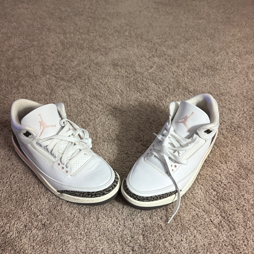 Wmns Air Jordan 3 Retro
'Neapolitan'